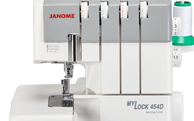 Janome Mylock 454D